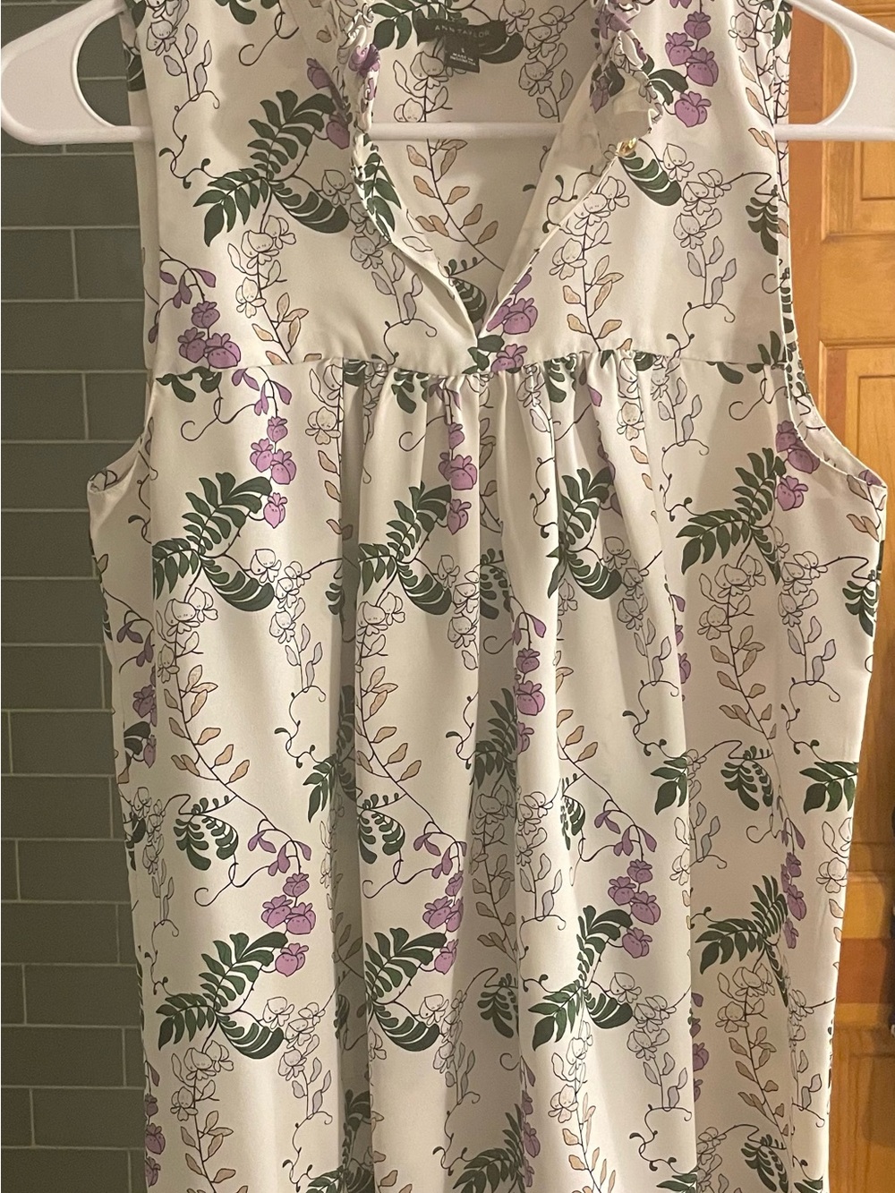 Ann Taylor Cream Sleeveless Floral-Print Blouse with Green and Purple Vines